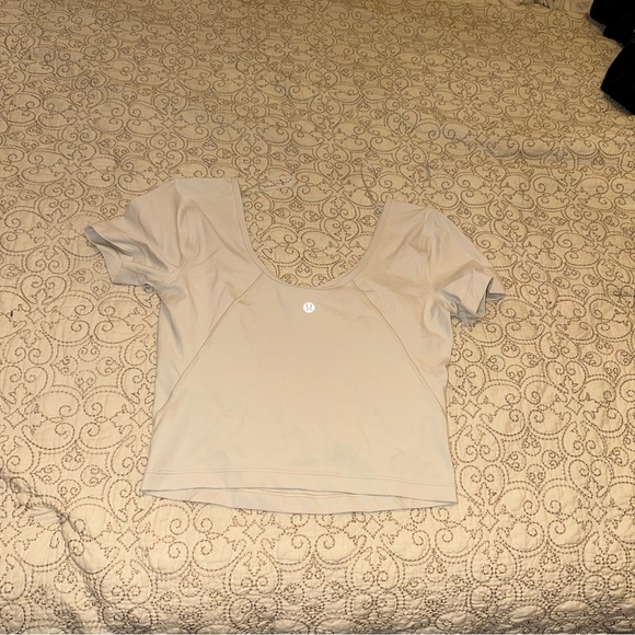 Lulu Align Tee - Picture 2 of 2